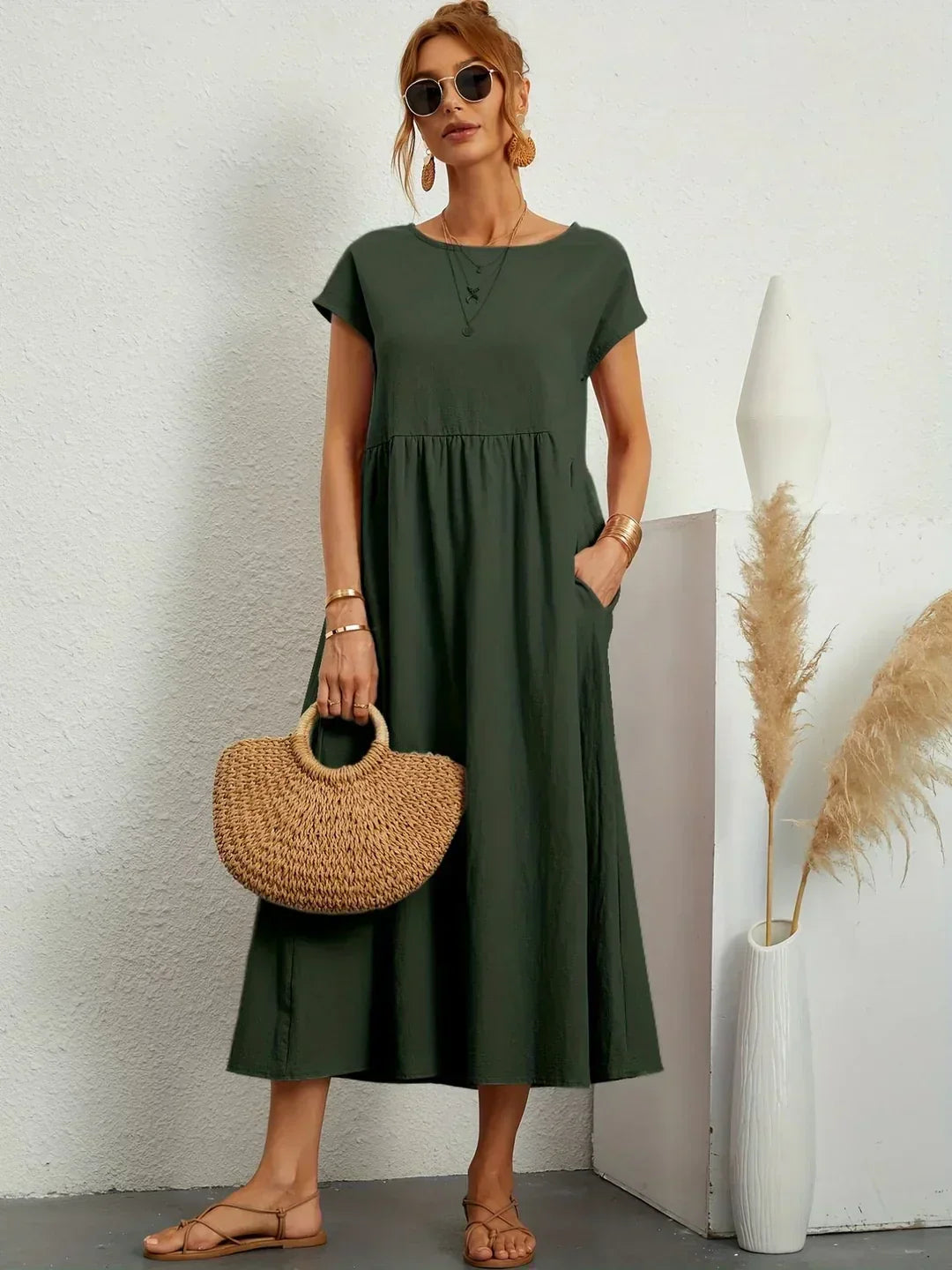 Gabriela™ | Zwiewna sukienka midi o ponadczasowej elegancji
